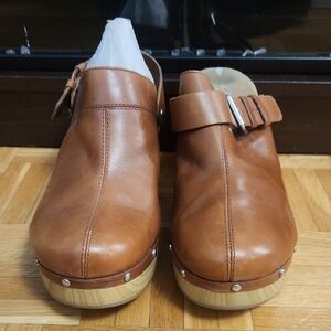 Clarks Tan Leather Loafers with Buckle